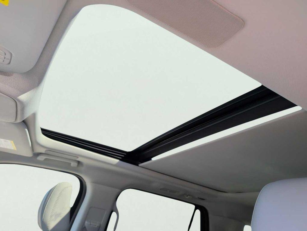 new 2025 Ford Expedition car, priced at $77,802