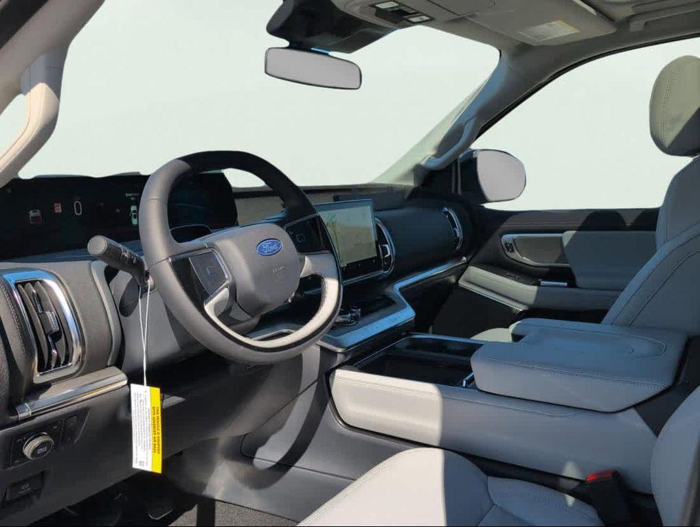 new 2025 Ford Expedition car, priced at $77,802