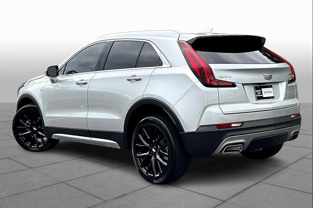 used 2021 Cadillac XT4 car, priced at $27,109