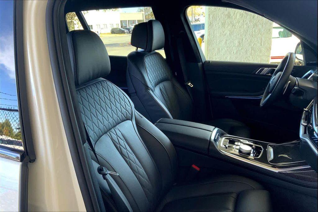 used 2026 BMW X7 car, priced at $111,224