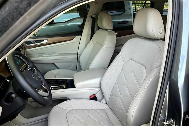 used 2024 Volkswagen Atlas car, priced at $33,700