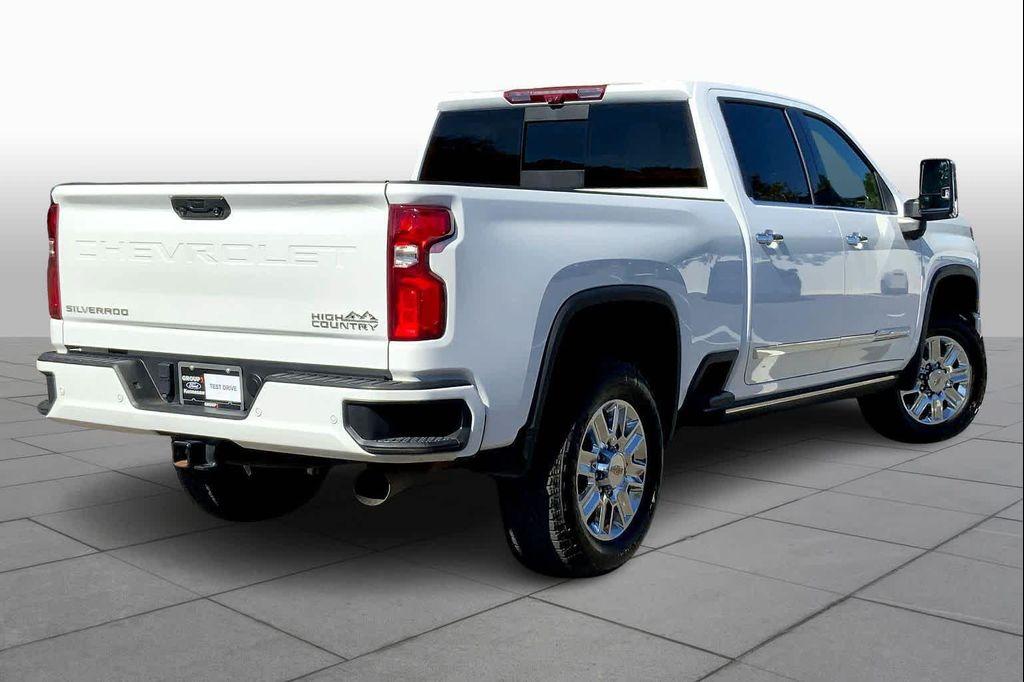 used 2024 Chevrolet Silverado 3500 car, priced at $70,132