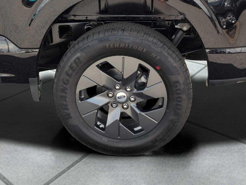 new 2025 Ford F-150 car, priced at $43,853
