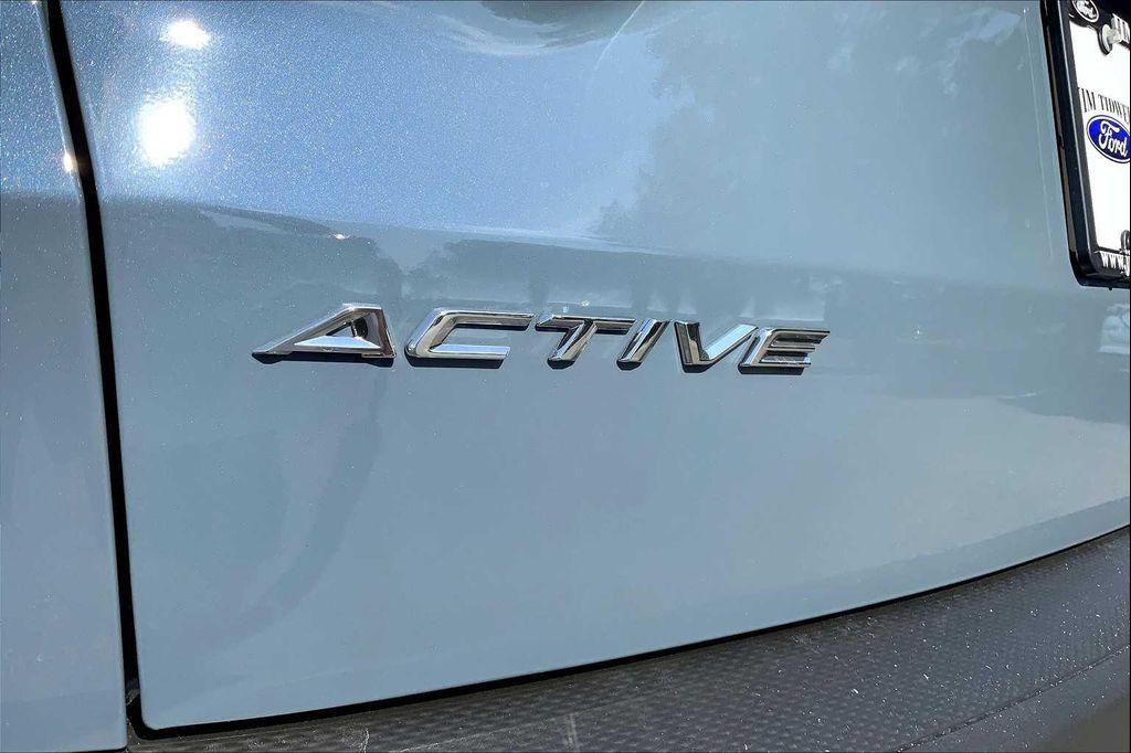 new 2025 Ford Escape car, priced at $29,040