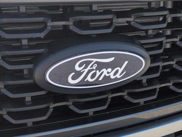 new 2025 Ford F-150 car, priced at $43,100