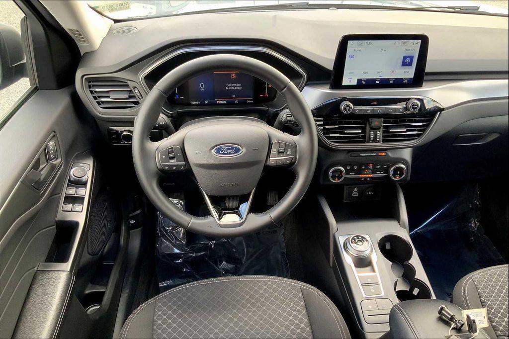 used 2024 Ford Escape car, priced at $23,999