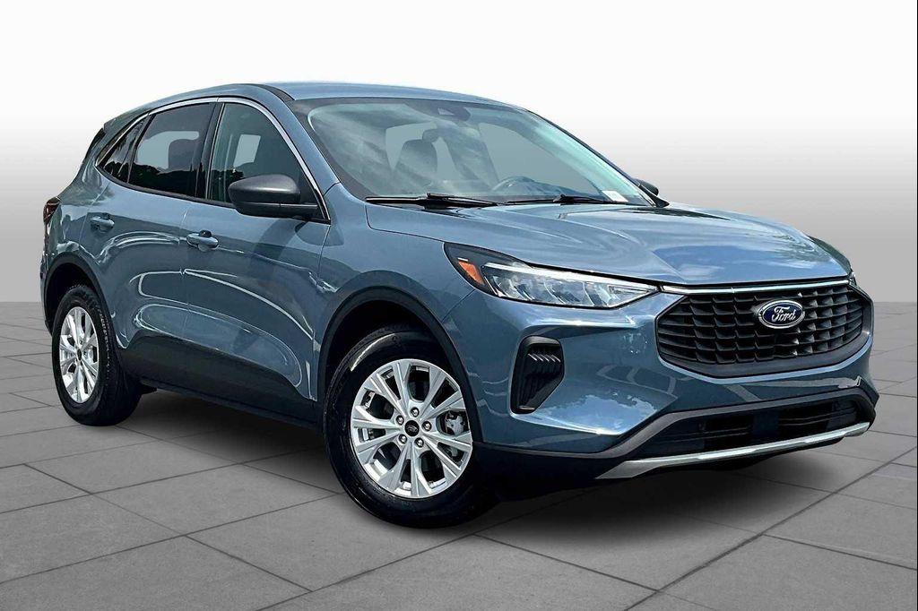 used 2024 Ford Escape car, priced at $23,999