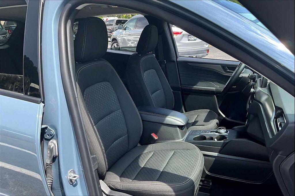 used 2024 Ford Escape car, priced at $23,999