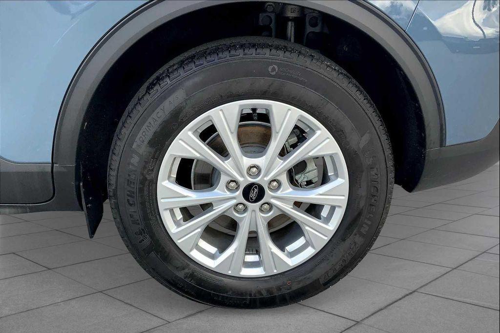 used 2024 Ford Escape car, priced at $23,999