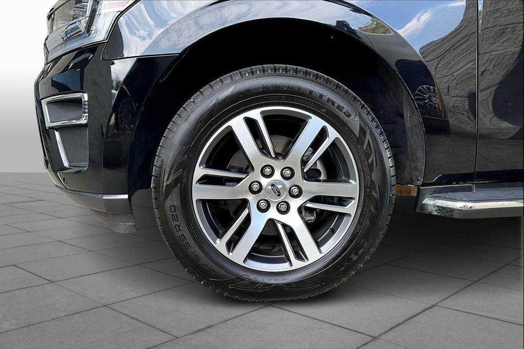 used 2023 Ford Expedition car, priced at $40,700