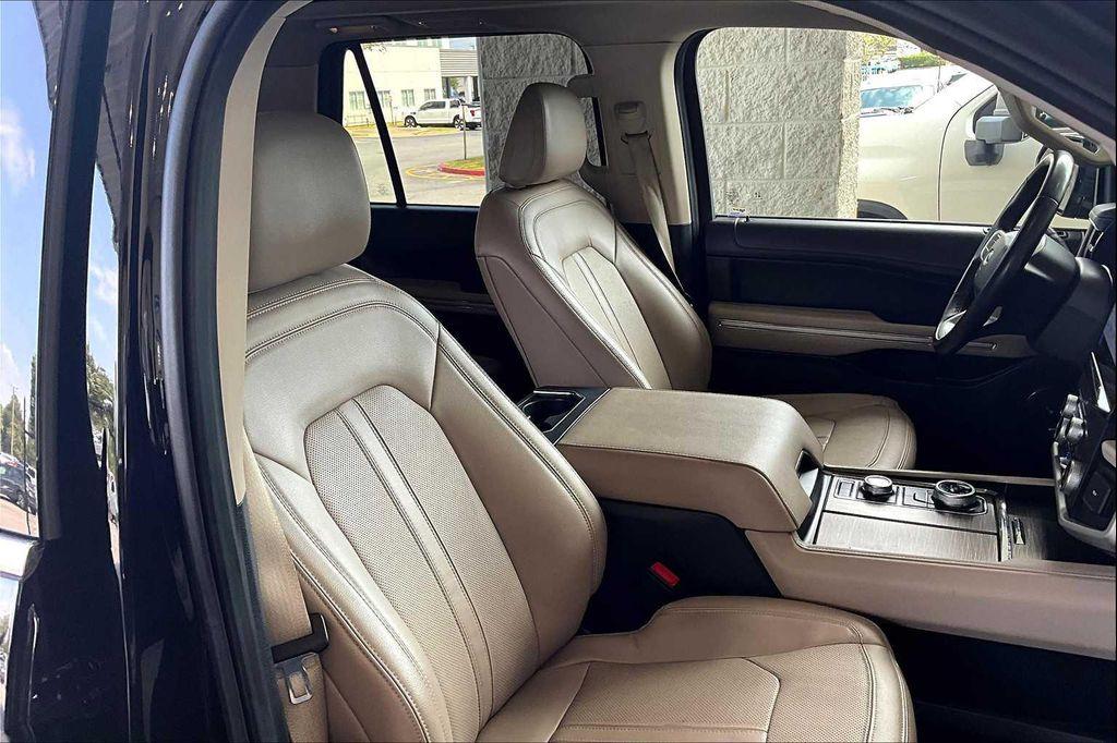 used 2023 Ford Expedition car, priced at $40,700