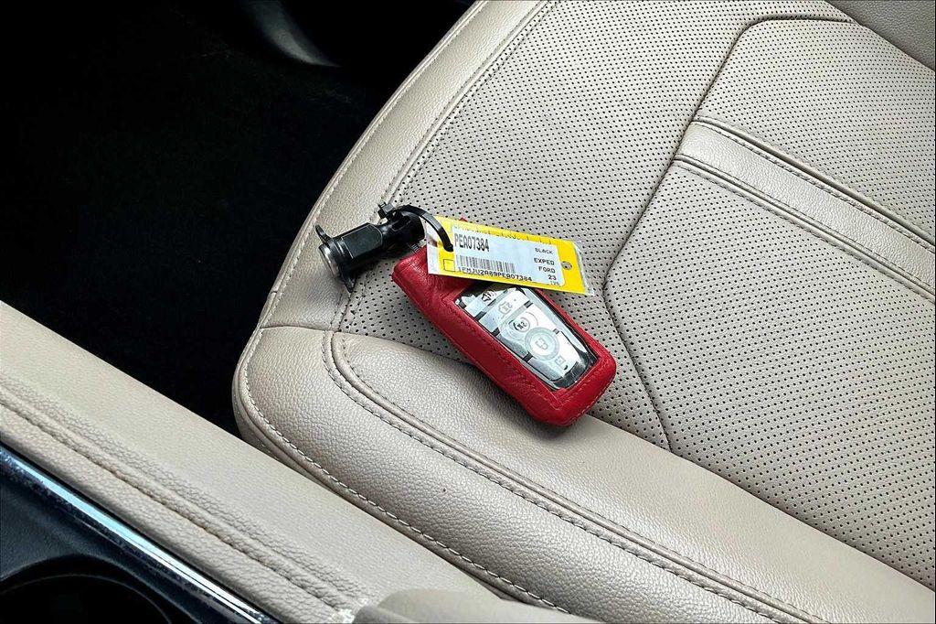 used 2023 Ford Expedition car, priced at $40,700