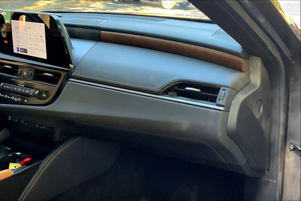 used 2024 Lexus ES 350 car, priced at $42,384