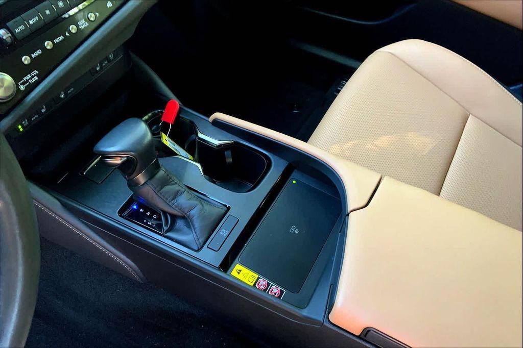 used 2024 Lexus ES 350 car, priced at $42,384