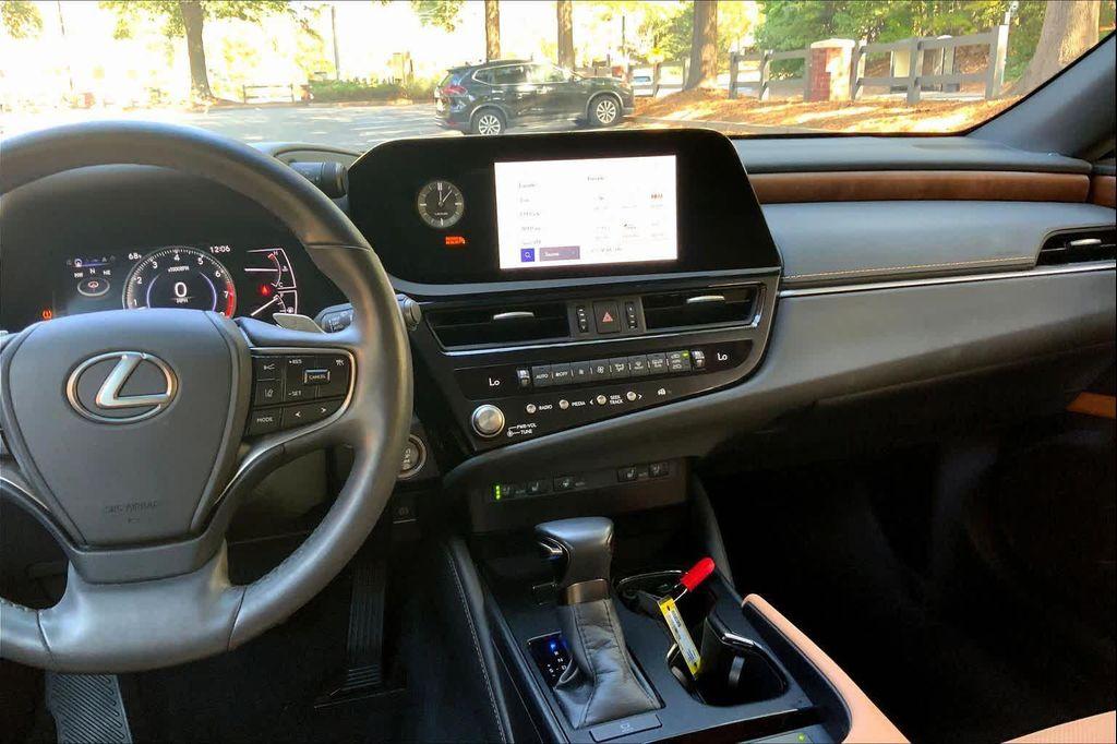 used 2024 Lexus ES 350 car, priced at $42,384