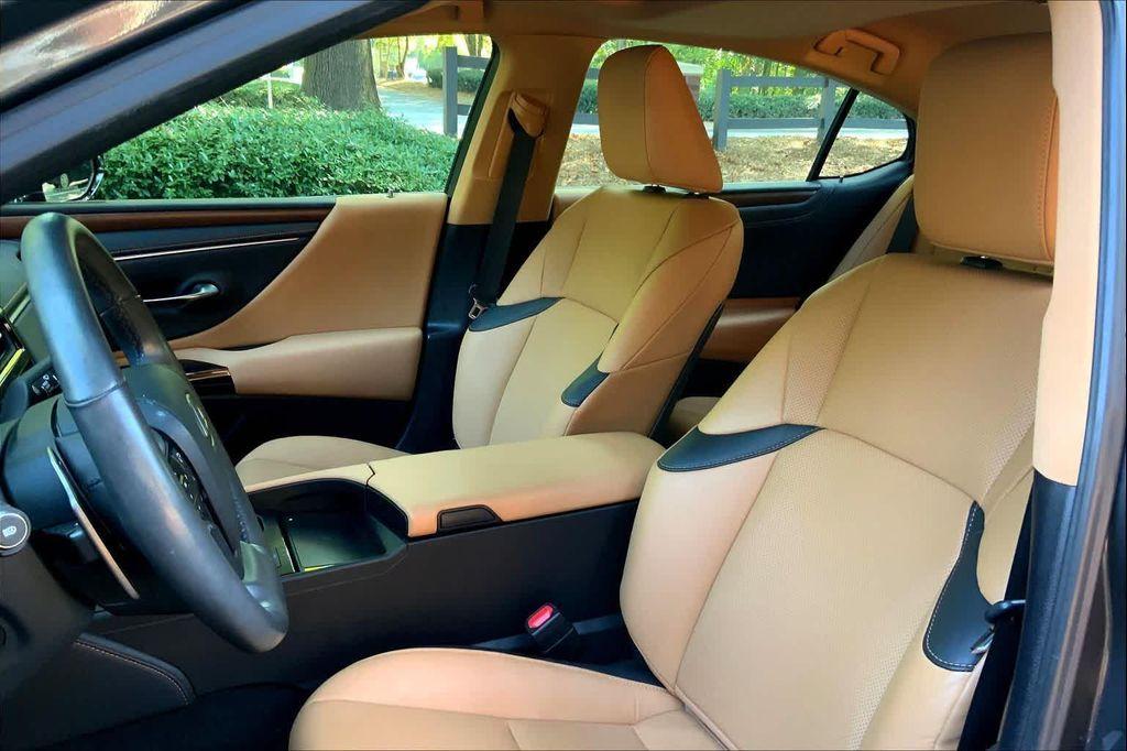 used 2024 Lexus ES 350 car, priced at $42,384
