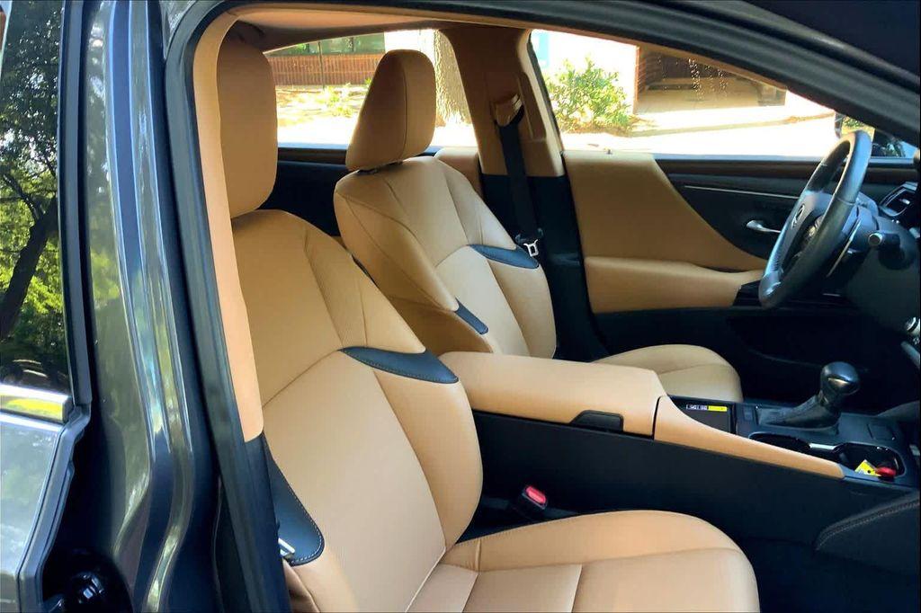 used 2024 Lexus ES 350 car, priced at $42,384