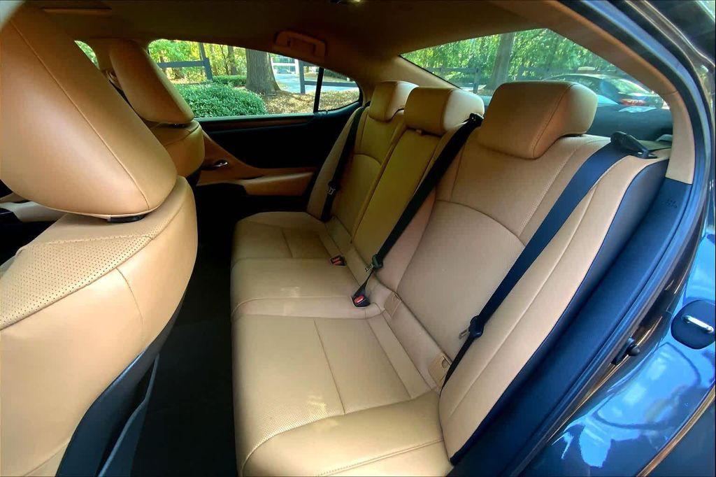 used 2024 Lexus ES 350 car, priced at $42,384