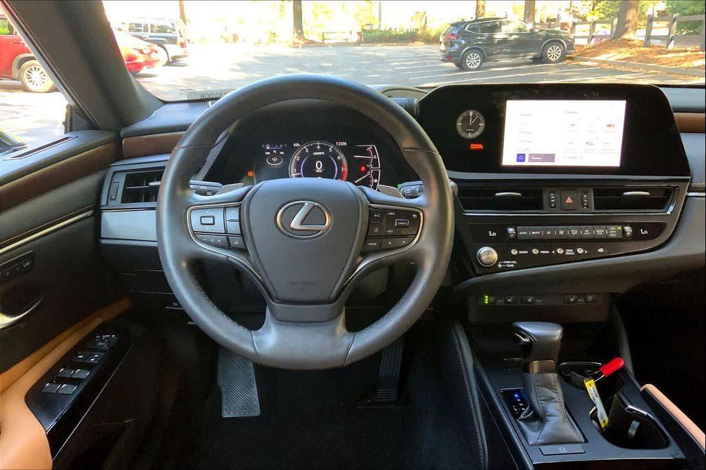 used 2024 Lexus ES 350 car, priced at $42,384