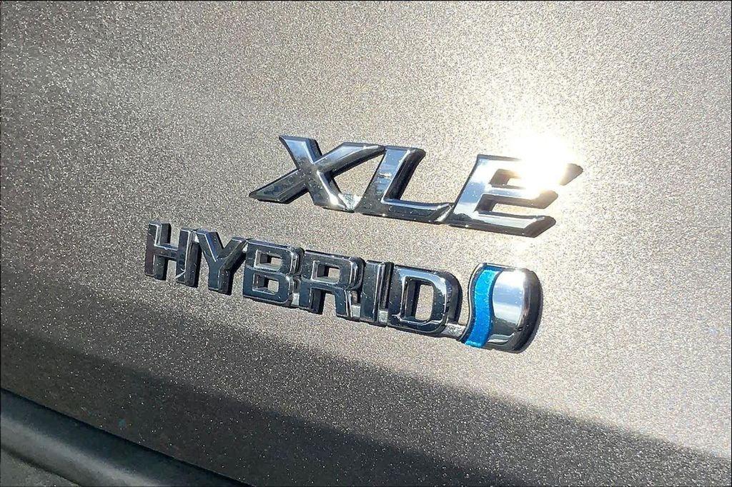 used 2024 Toyota Sienna car, priced at $42,295