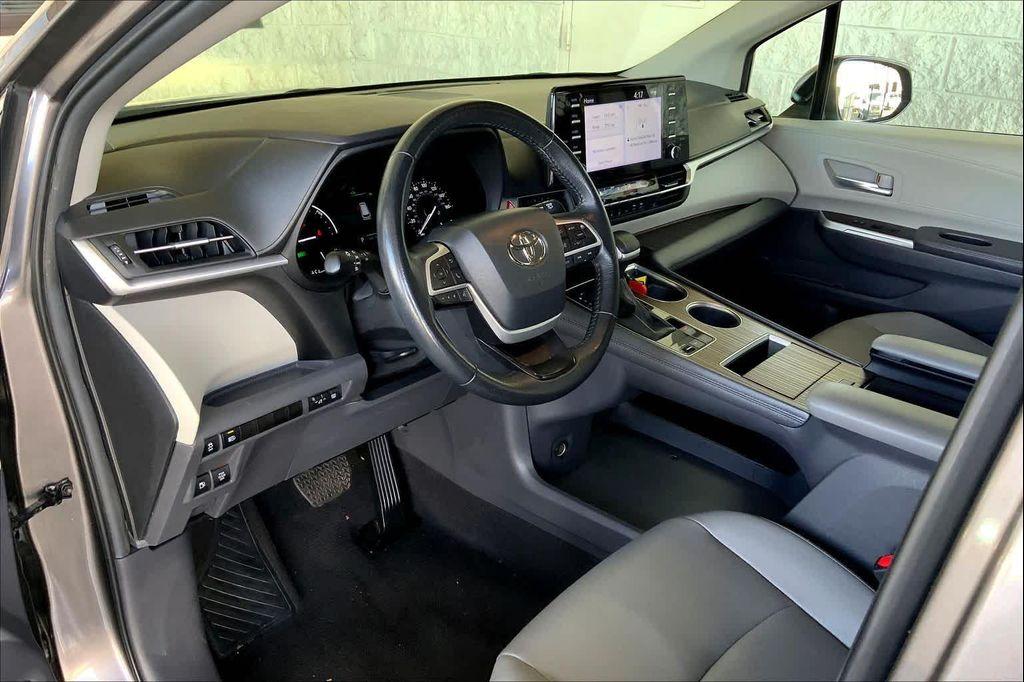 used 2024 Toyota Sienna car, priced at $42,295