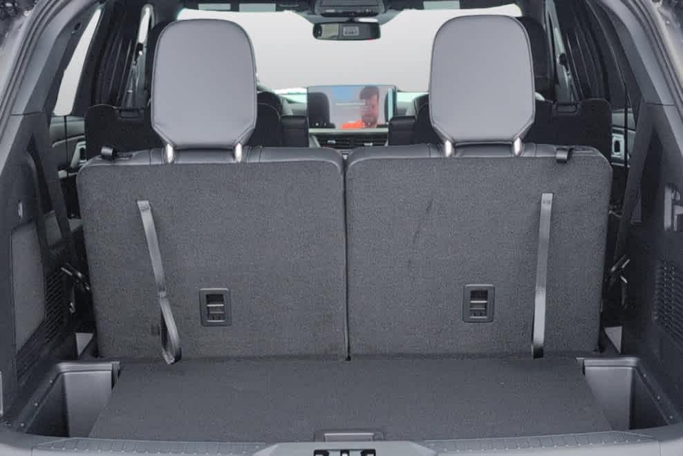 new 2025 Ford Explorer car, priced at $48,196