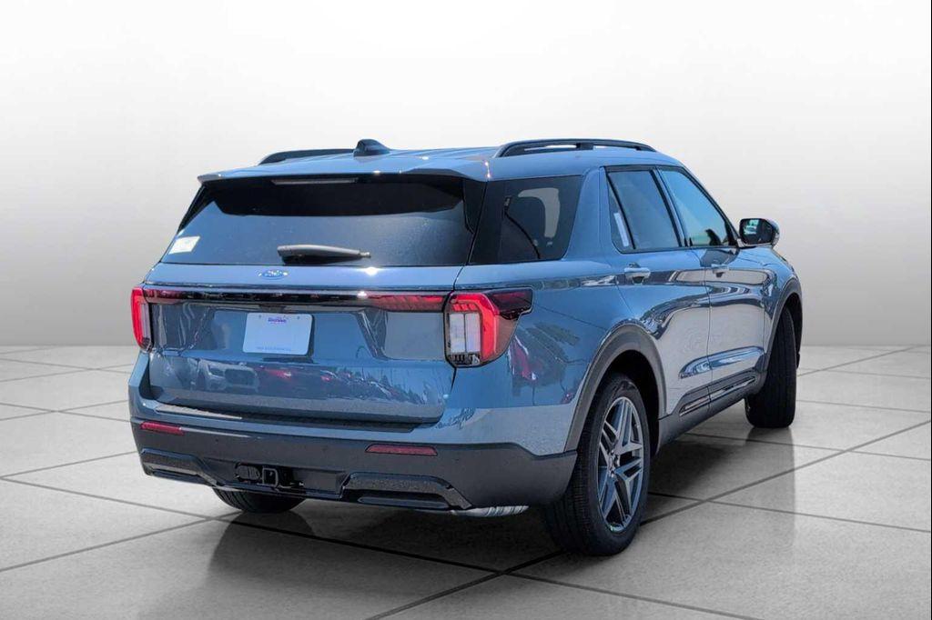 new 2025 Ford Explorer car, priced at $48,196
