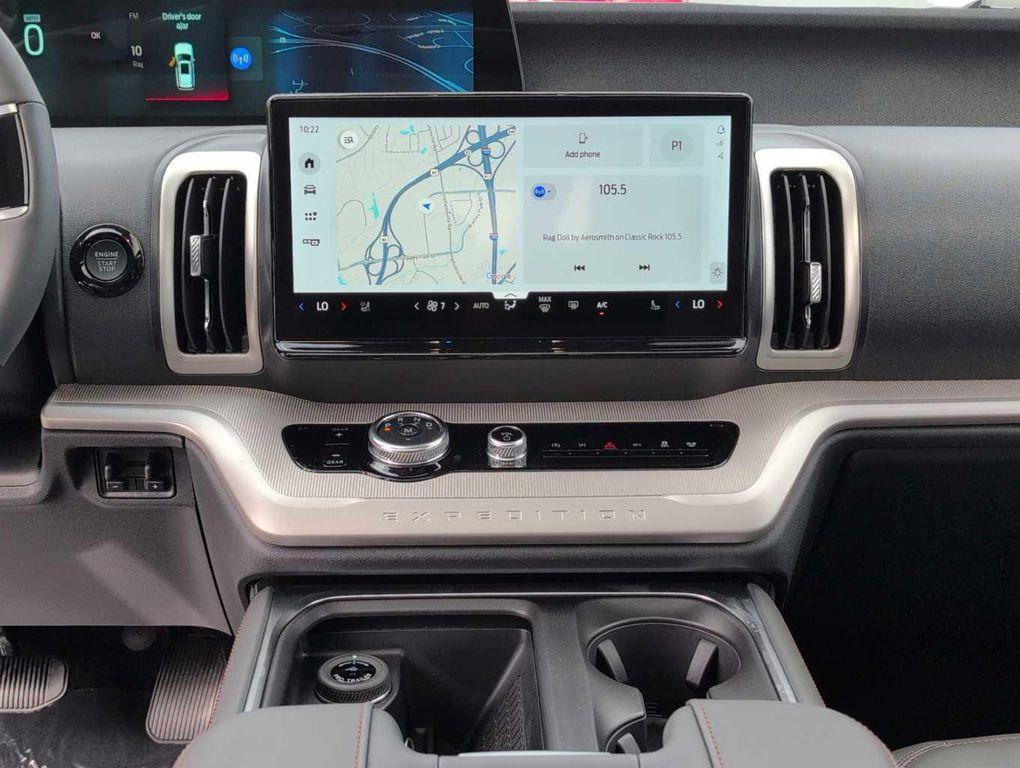 new 2025 Ford Expedition car, priced at $67,575