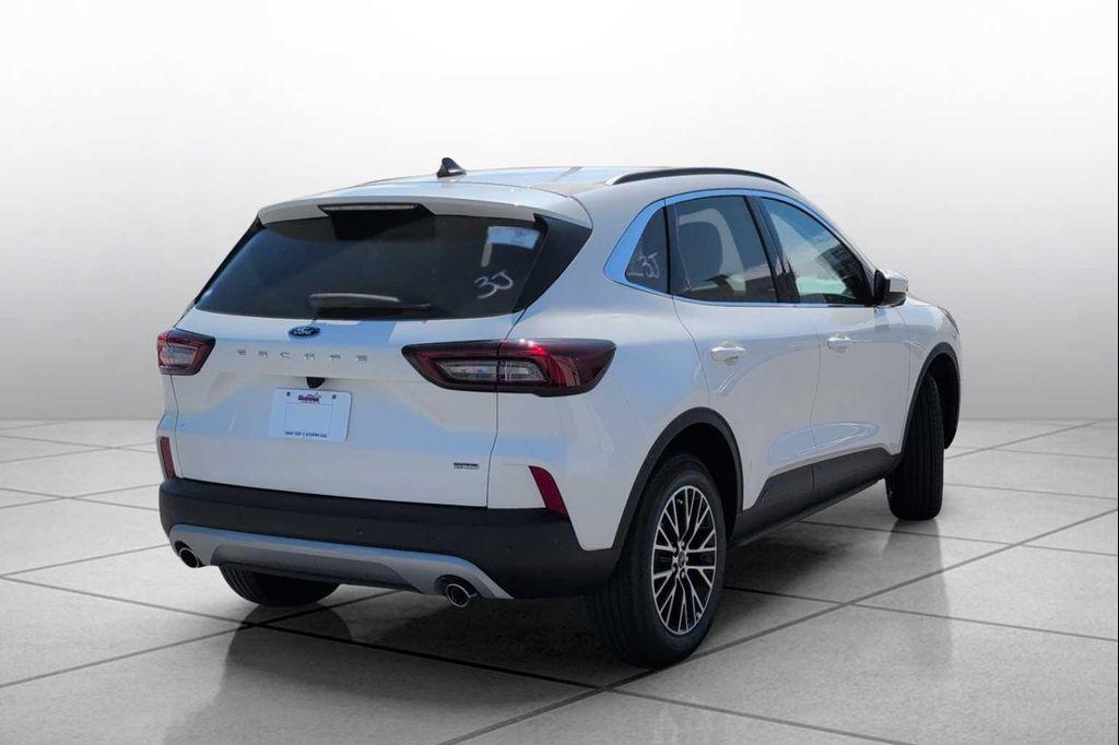 new 2025 Ford Escape PHEV car, priced at $39,080