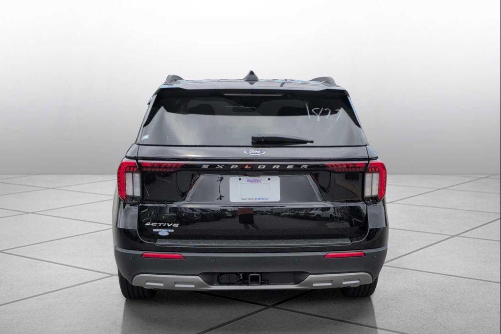 new 2025 Ford Explorer car, priced at $42,522