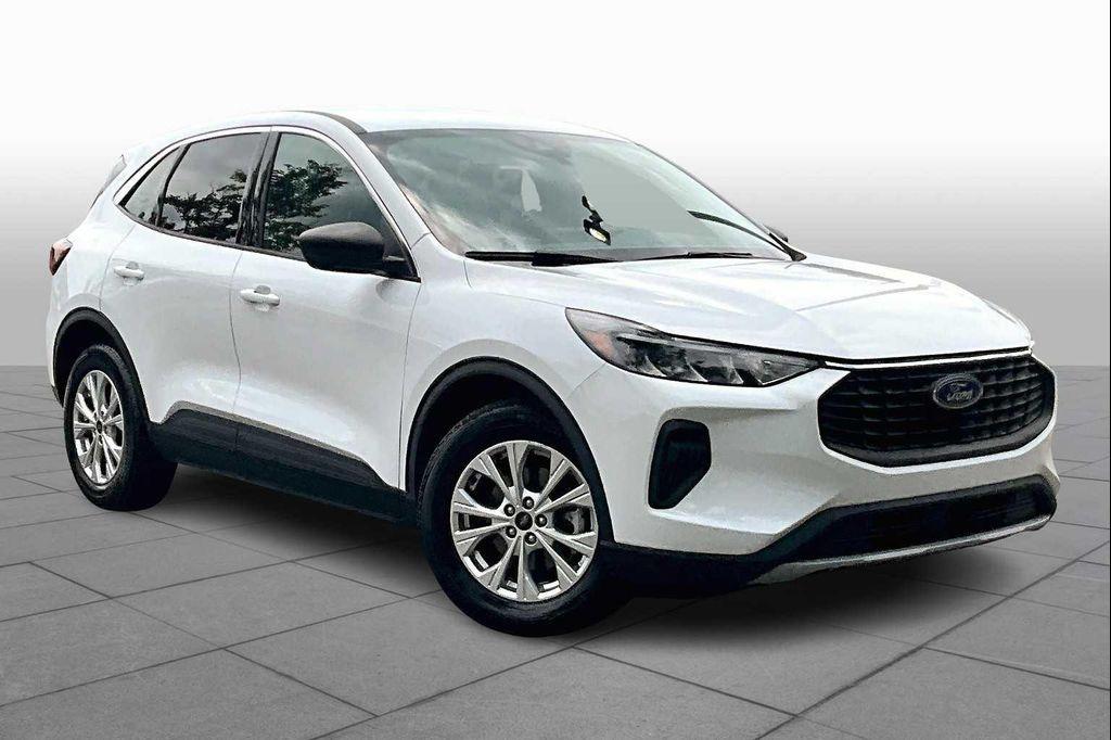 used 2023 Ford Escape car, priced at $22,424