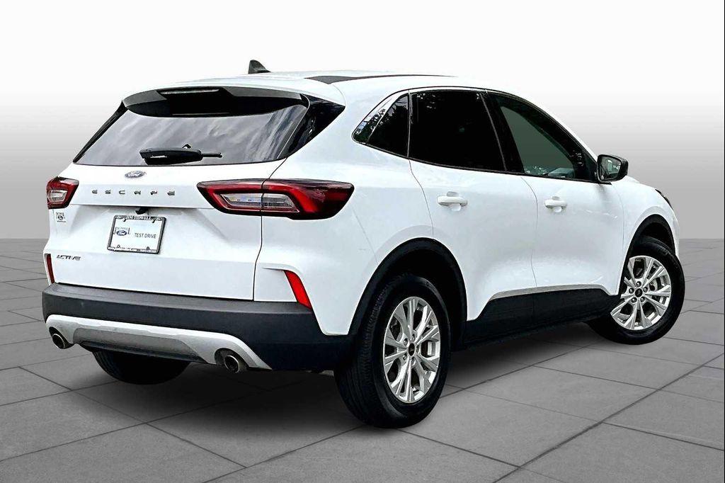 used 2023 Ford Escape car, priced at $22,424