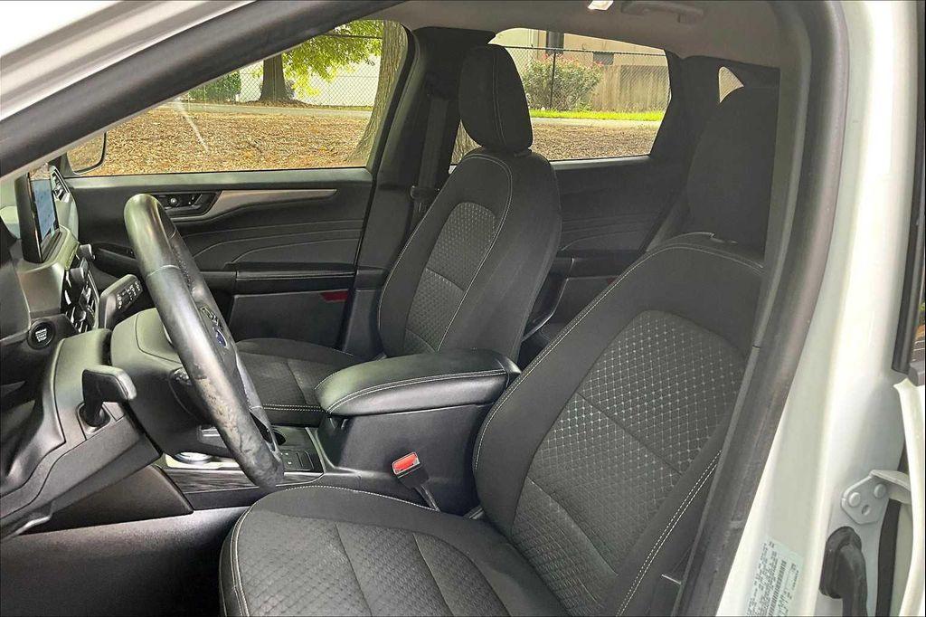 used 2023 Ford Escape car, priced at $22,424