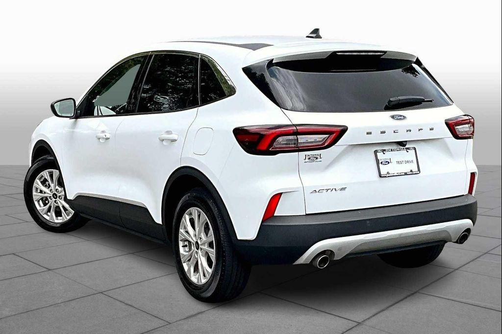 used 2023 Ford Escape car, priced at $22,424