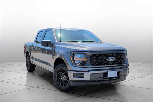 new 2025 Ford F-150 car, priced at $43,100