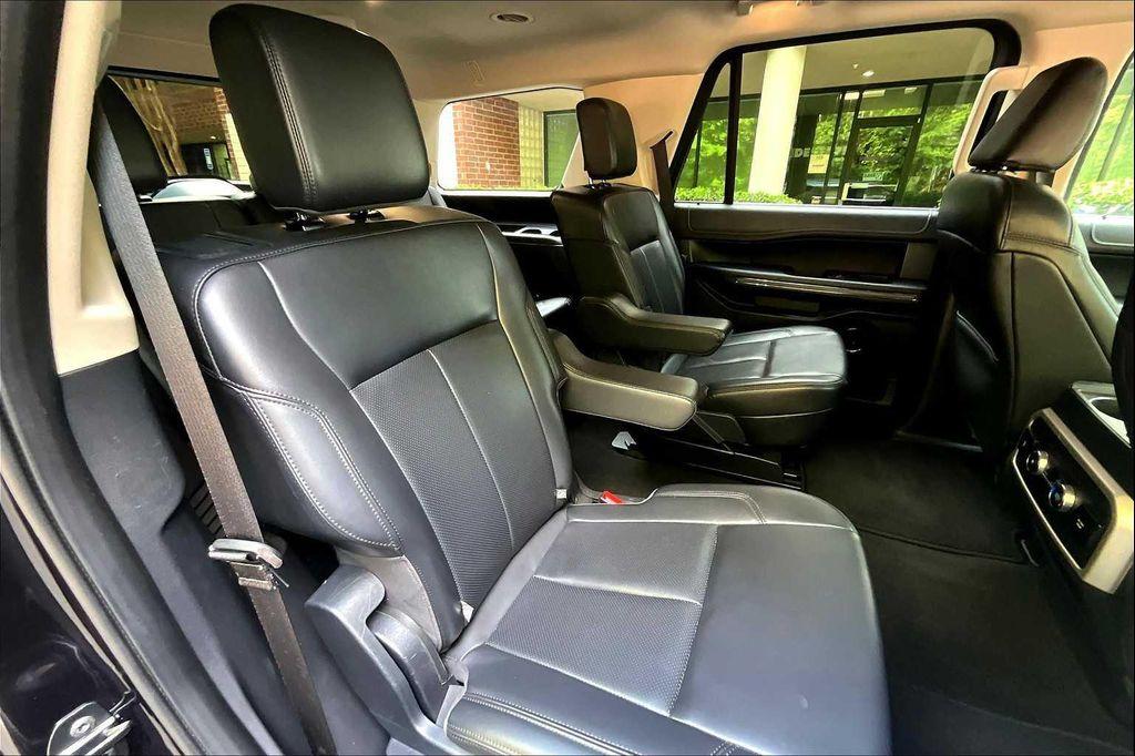used 2024 Ford Expedition car, priced at $41,495
