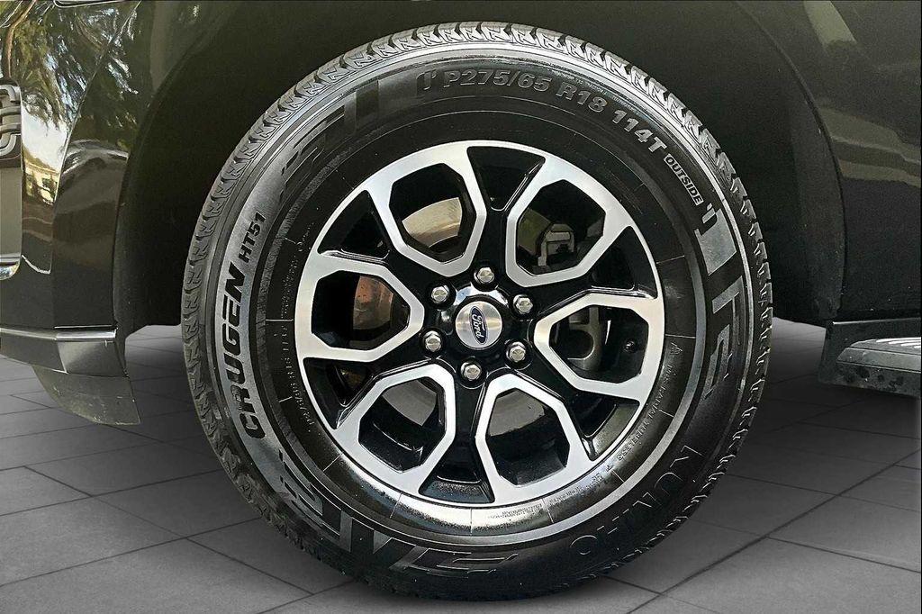 used 2024 Ford Expedition car, priced at $41,495