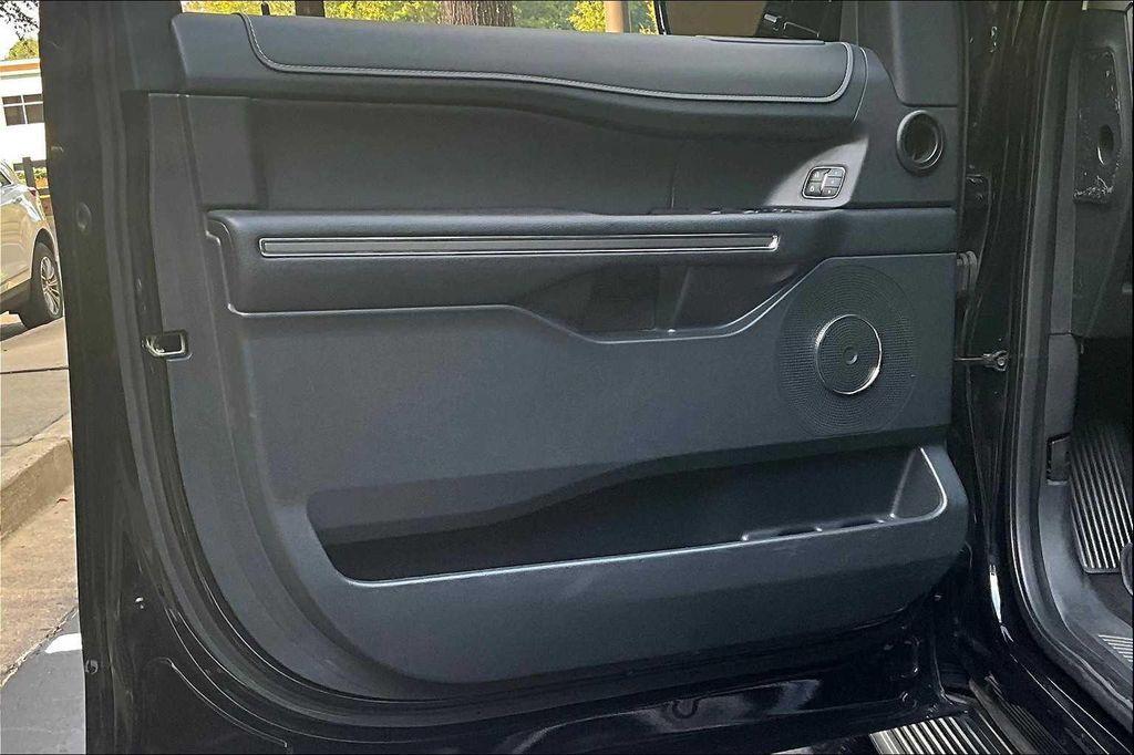 used 2024 Ford Expedition car, priced at $41,495