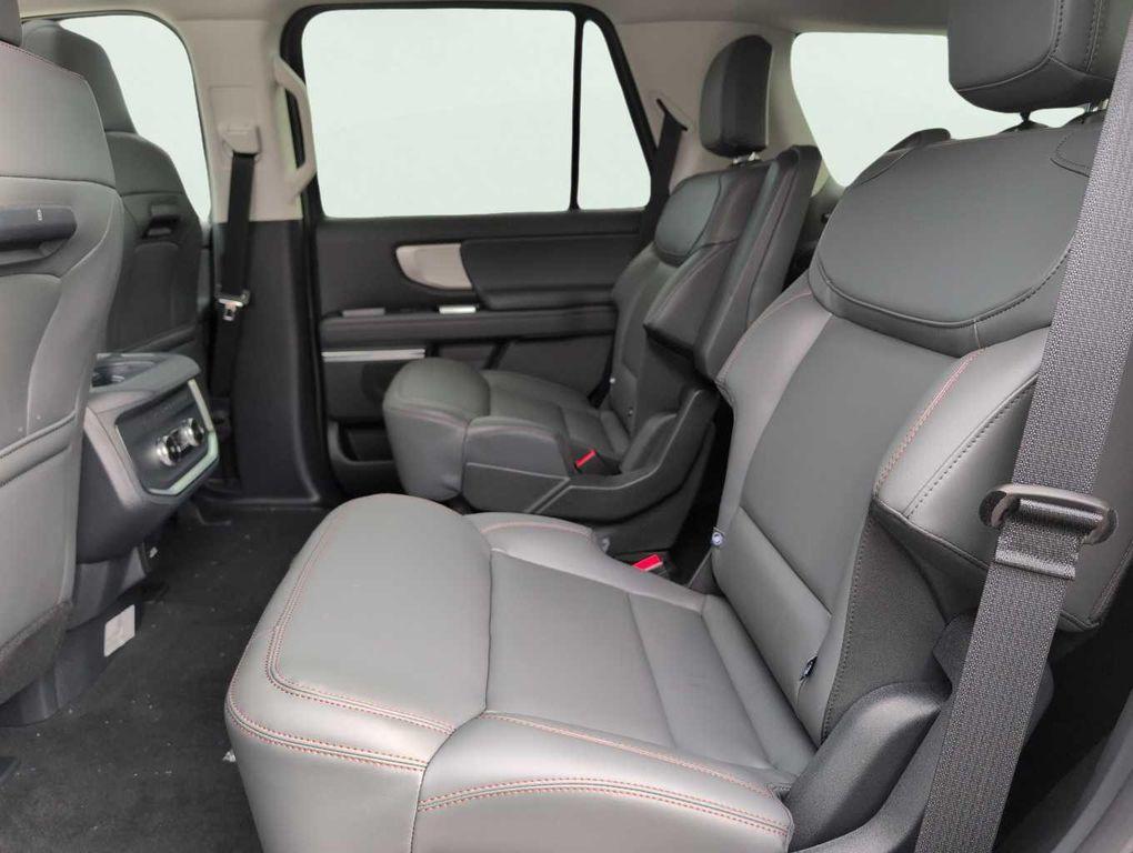 new 2025 Ford Expedition car, priced at $67,110