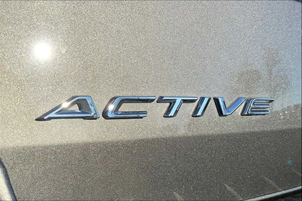 new 2025 Ford Explorer car, priced at $40,465