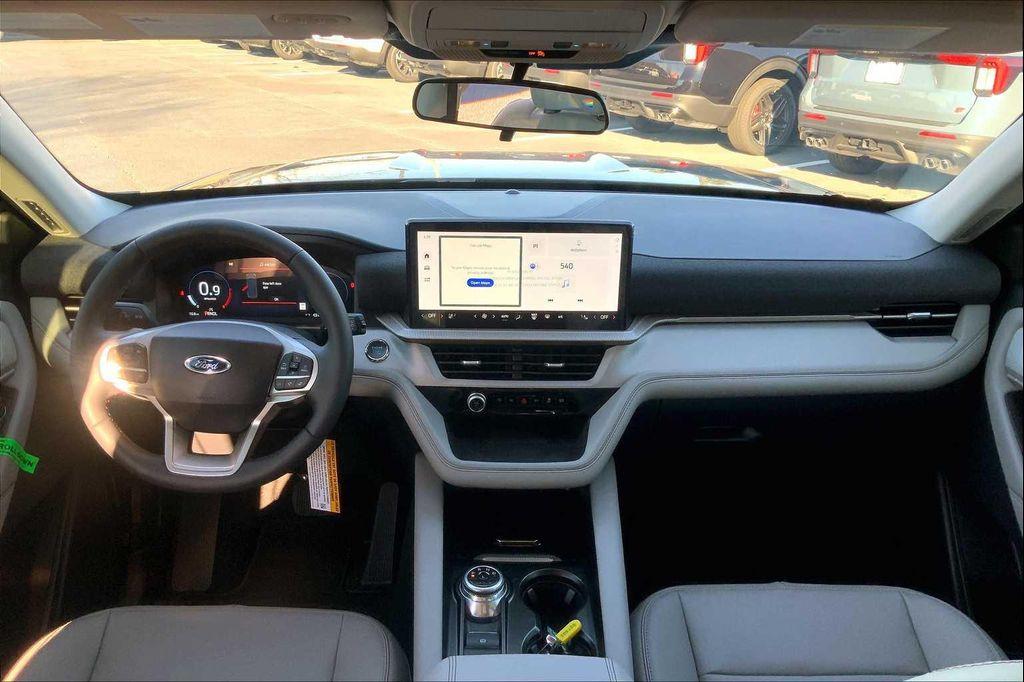 new 2025 Ford Explorer car, priced at $40,465