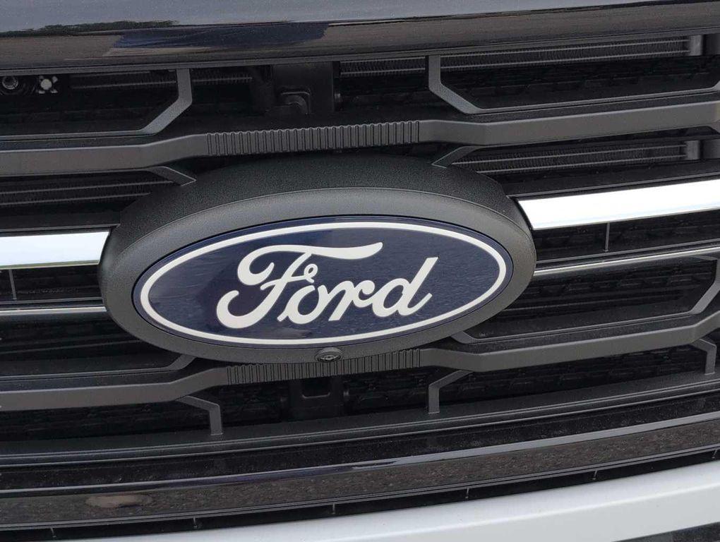 new 2025 Ford F-150 car, priced at $59,986