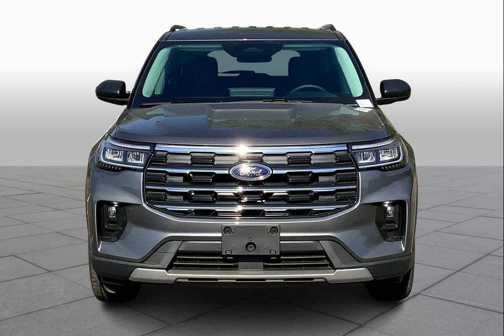 new 2025 Ford Explorer car, priced at $40,465