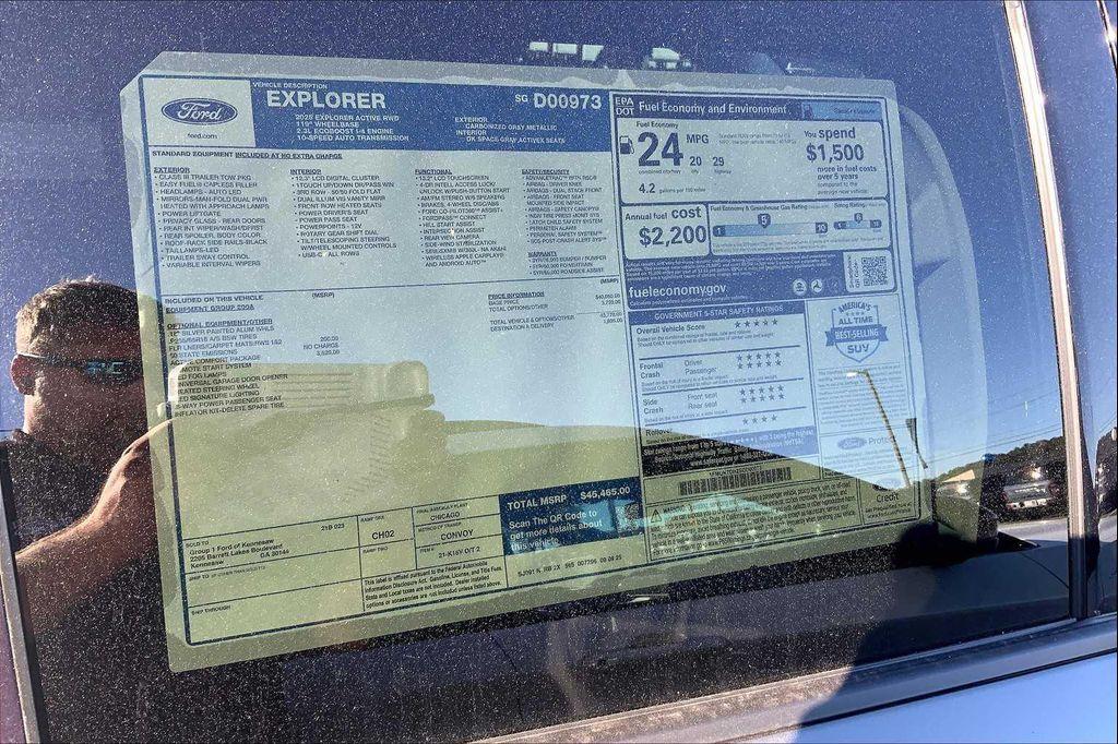 new 2025 Ford Explorer car, priced at $40,465