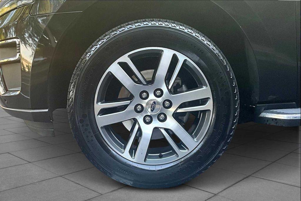 used 2023 Ford Expedition car, priced at $37,960