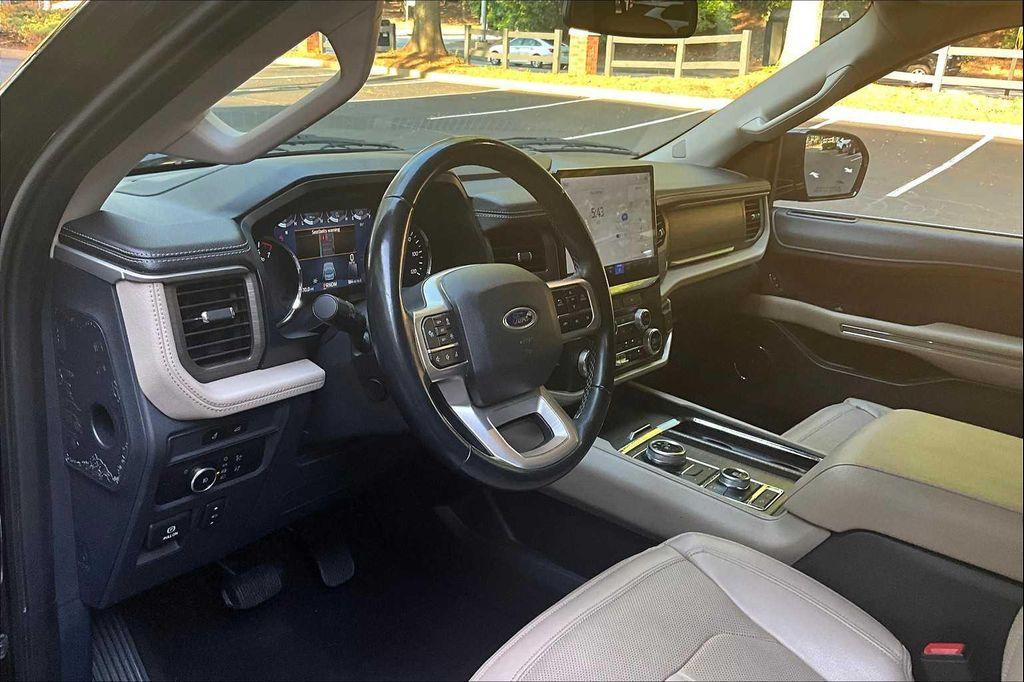 used 2023 Ford Expedition car, priced at $37,960