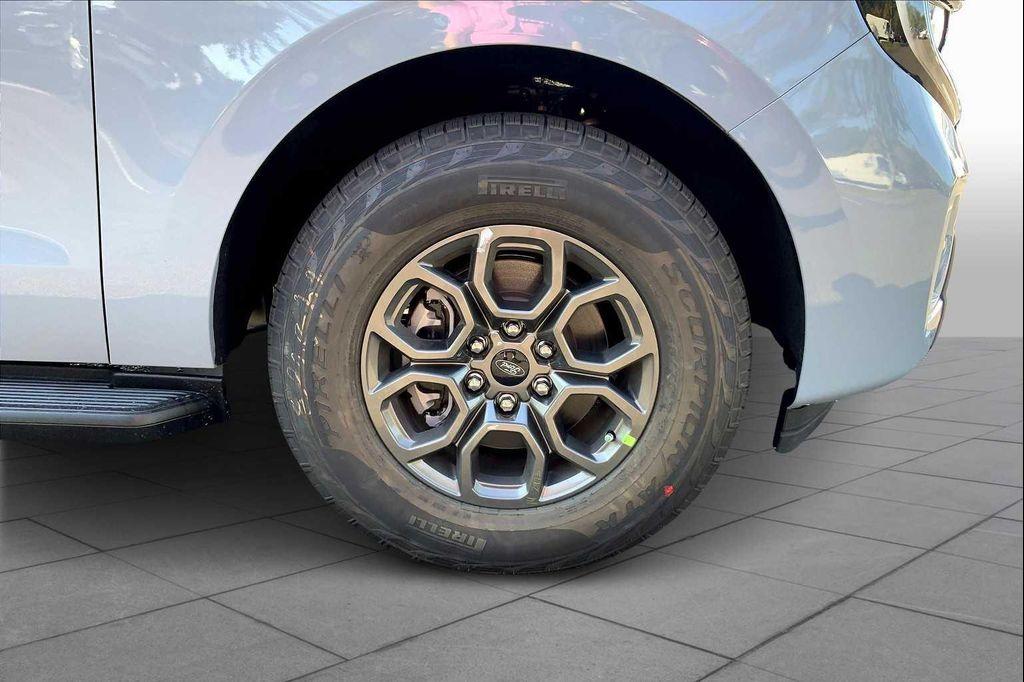 new 2025 Ford Expedition car, priced at $63,255