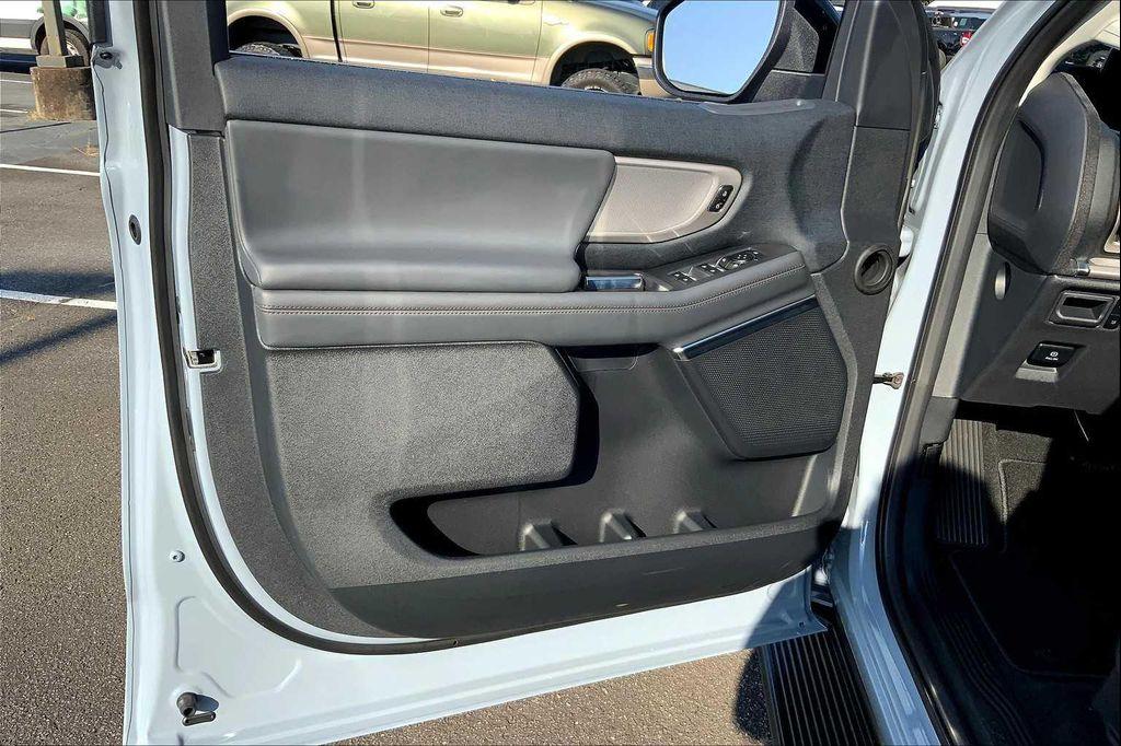 new 2025 Ford Expedition car, priced at $63,255