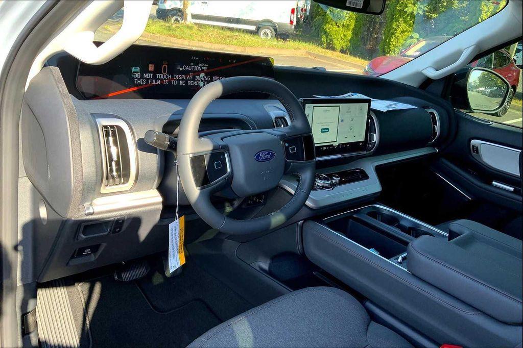 new 2025 Ford Expedition car, priced at $63,255