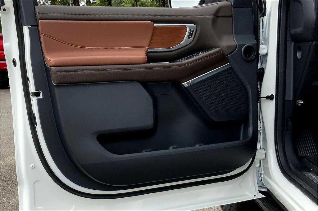 new 2025 Ford Expedition Max car, priced at $87,910